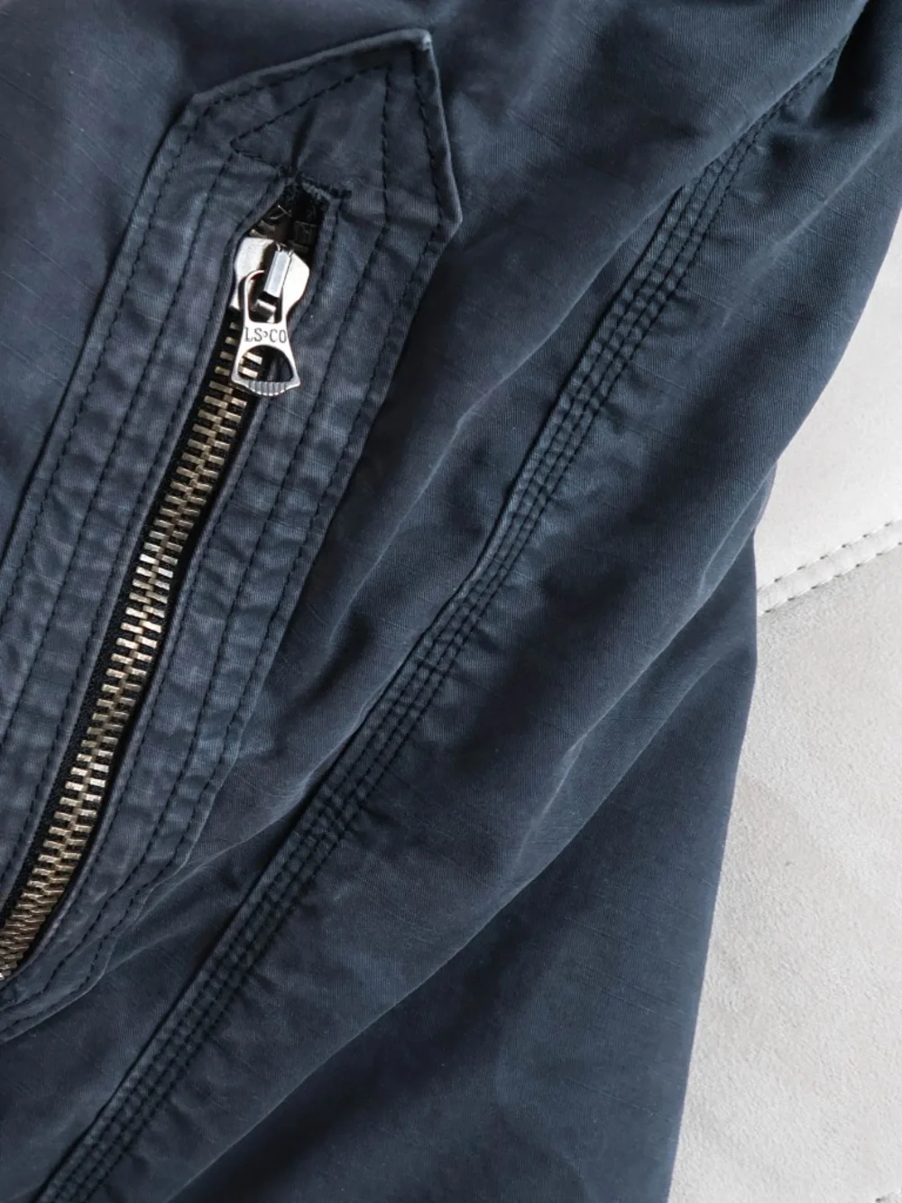 Rare Vintage Y2K Levi's Heavyweight Parka Naturally Sun Fading And Distressing - Picture 6 of 11